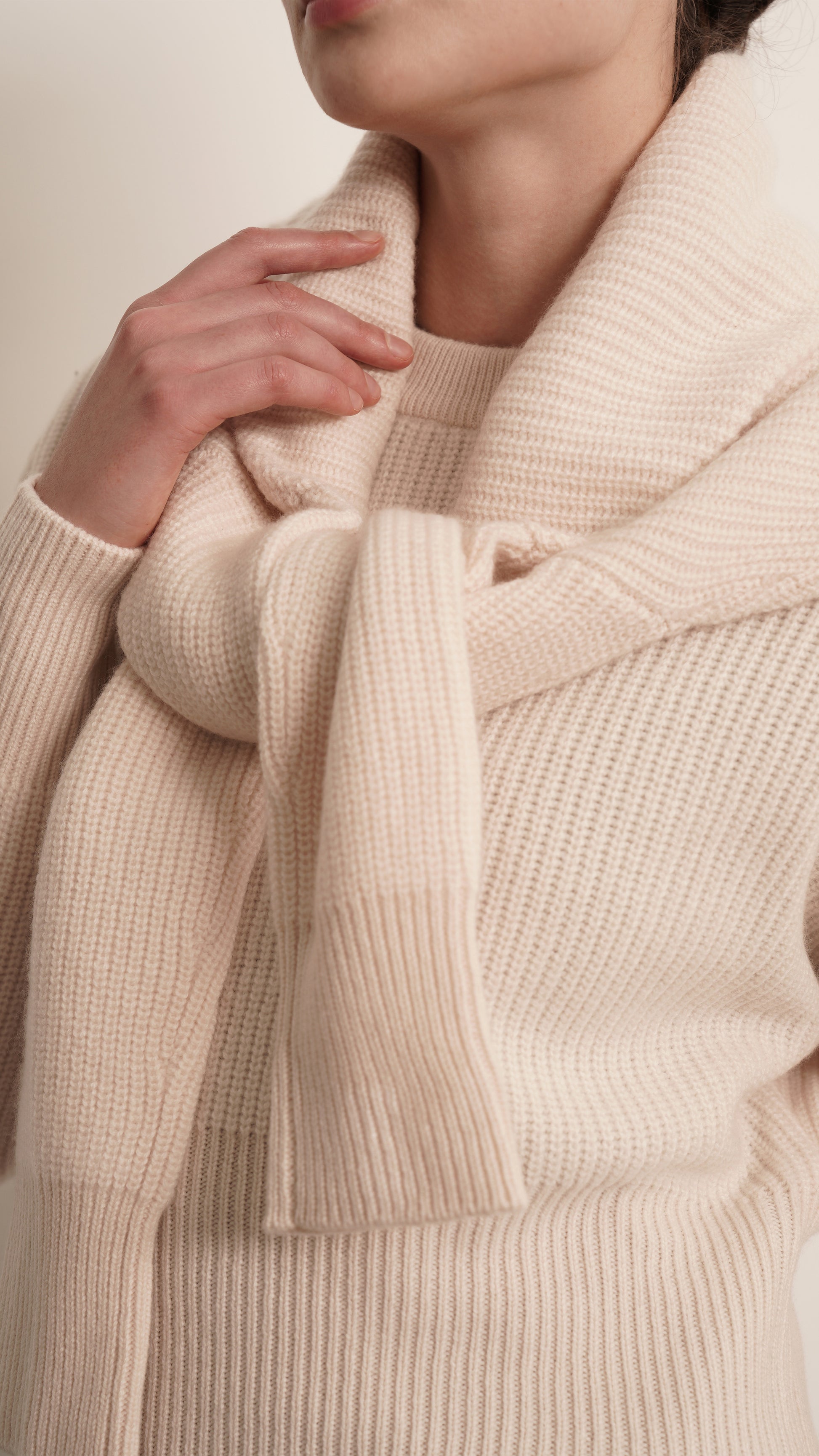 Cashmere Crewneck Pullover - Bone Tops Parentezi