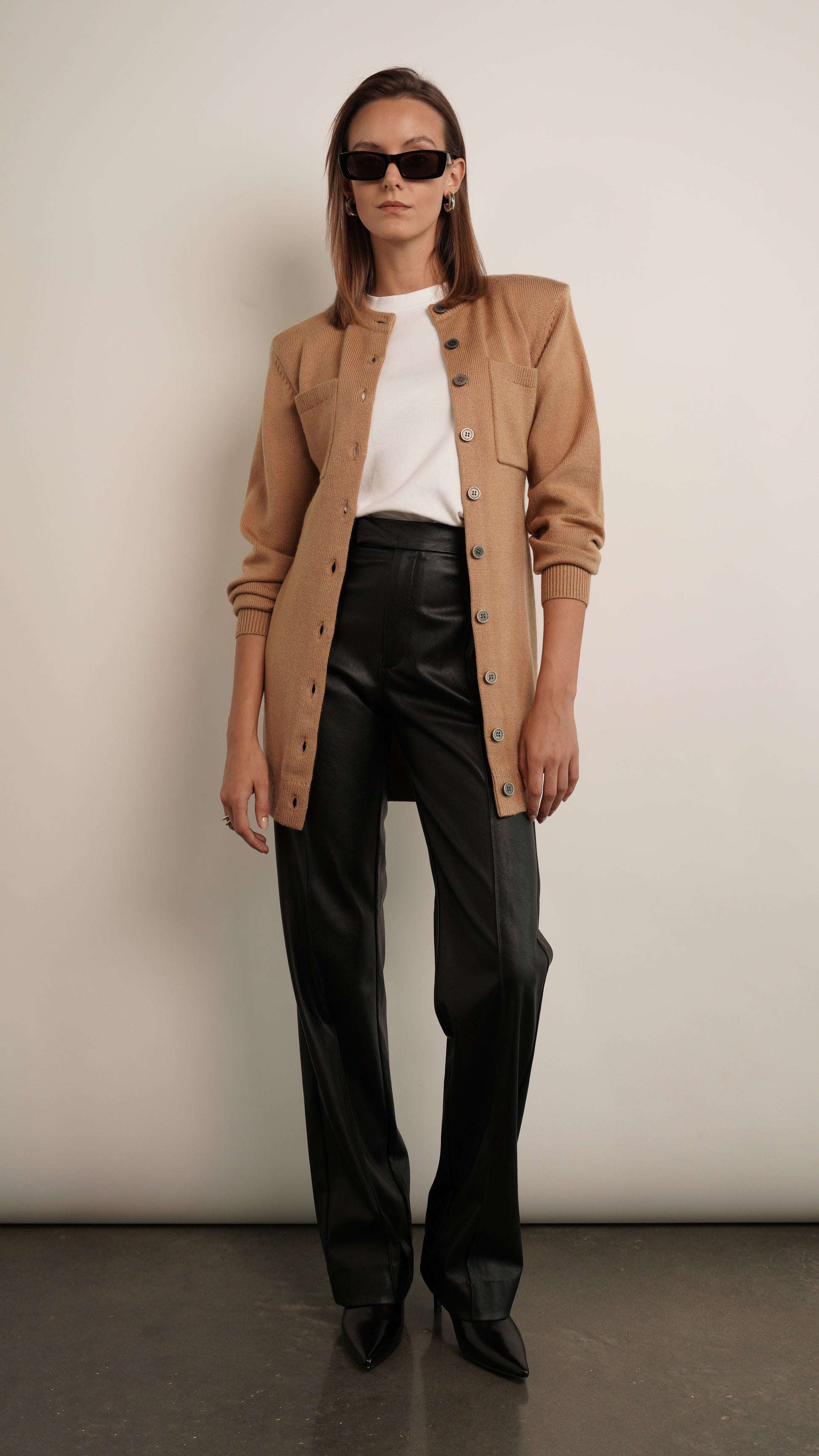 Sadie Cardigan Dress - Camel Dress parentezi