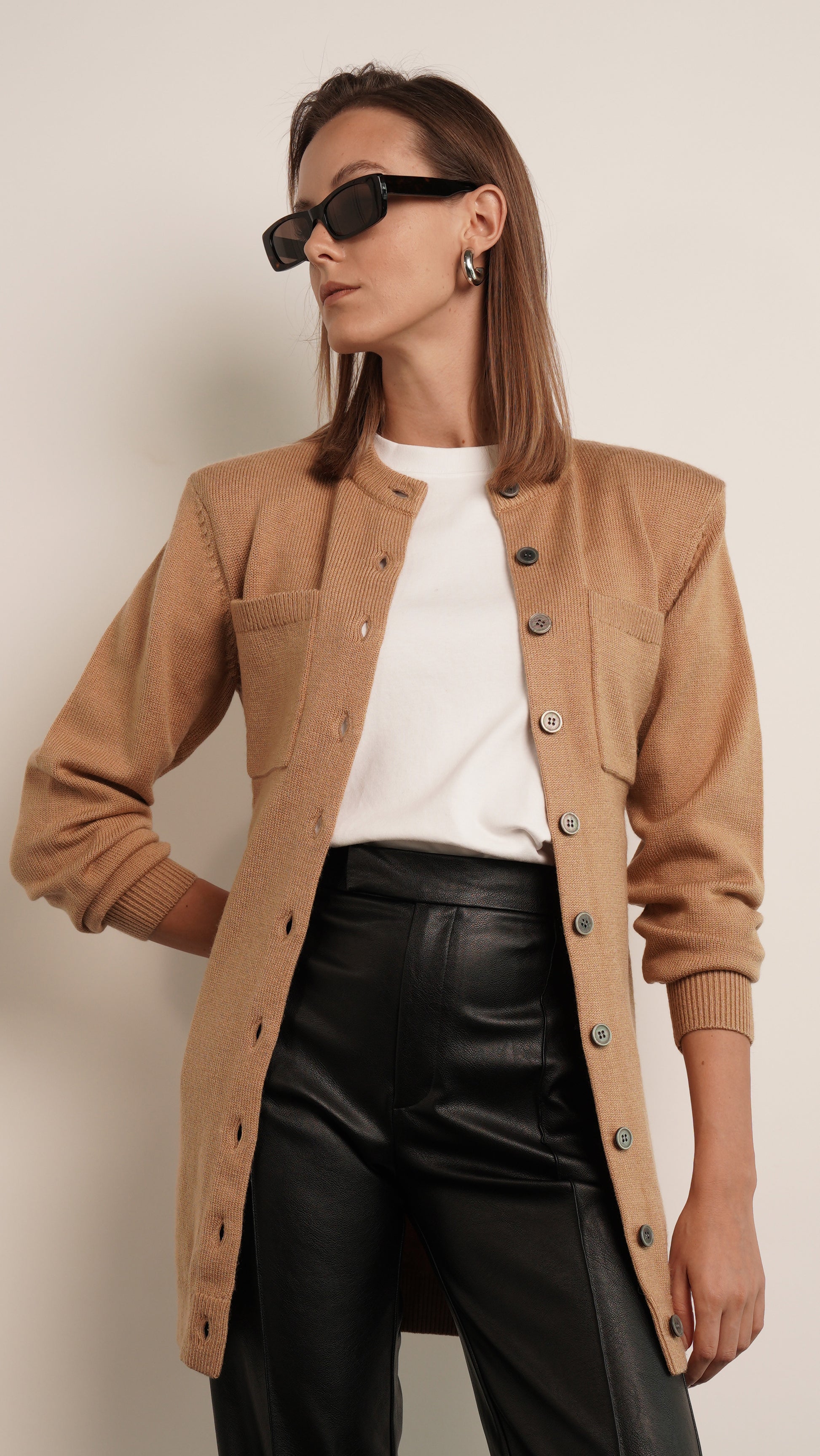 Sadie Cardigan Dress - Camel Dress parentezi