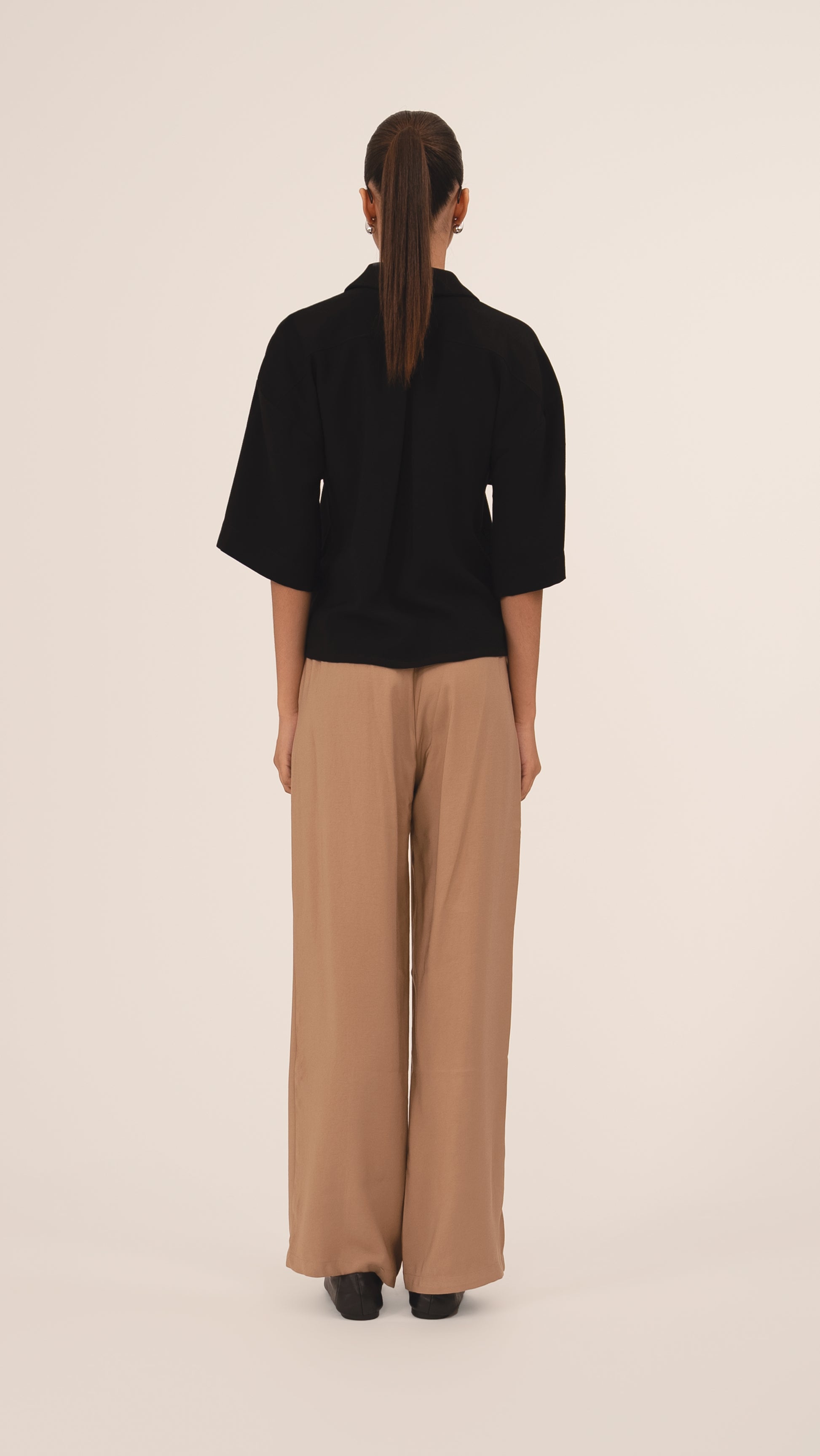 The Travel Pant - Camel BOTTOMS Parentezi