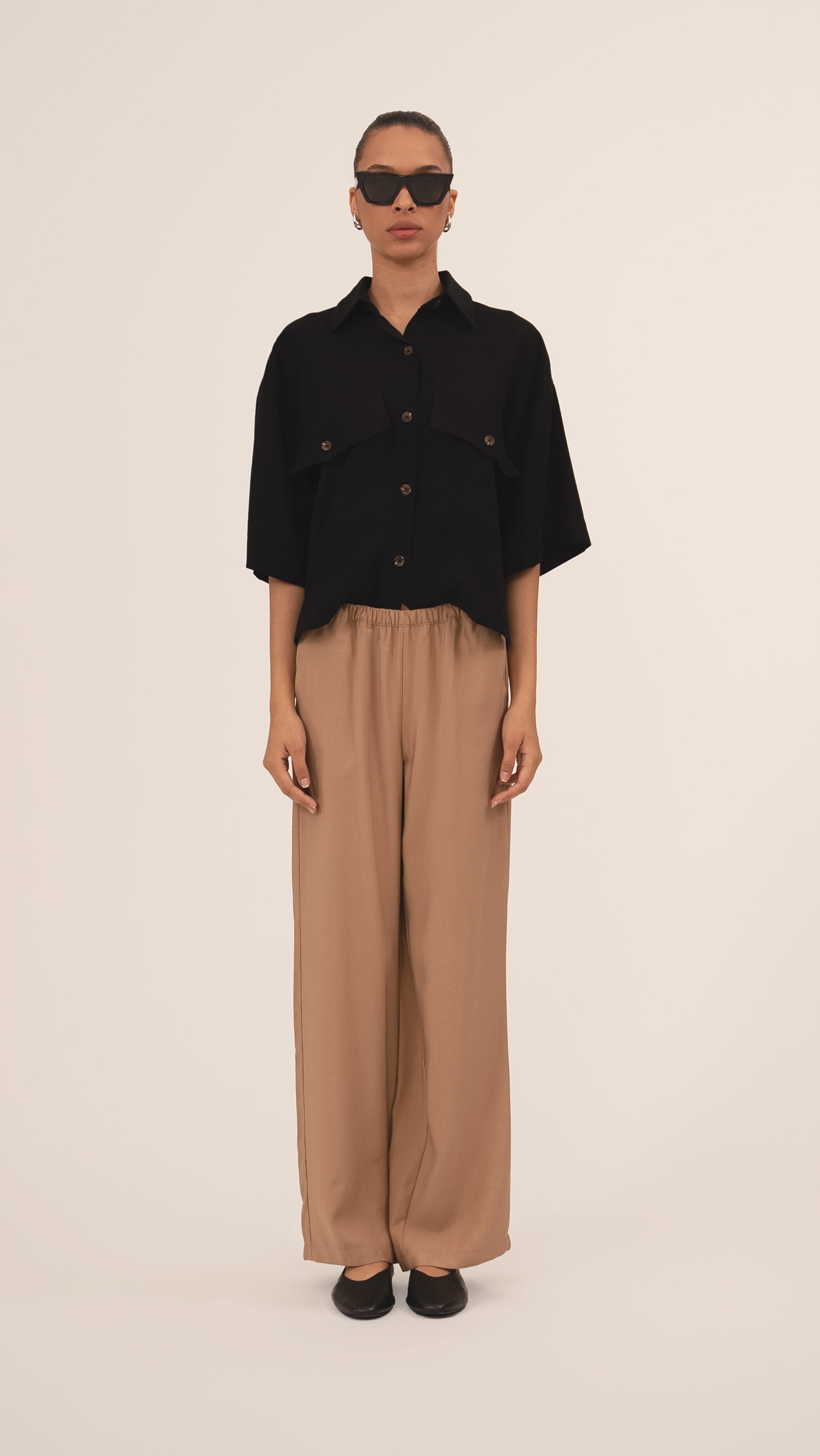 The Travel Pant - Camel BOTTOMS Parentezi