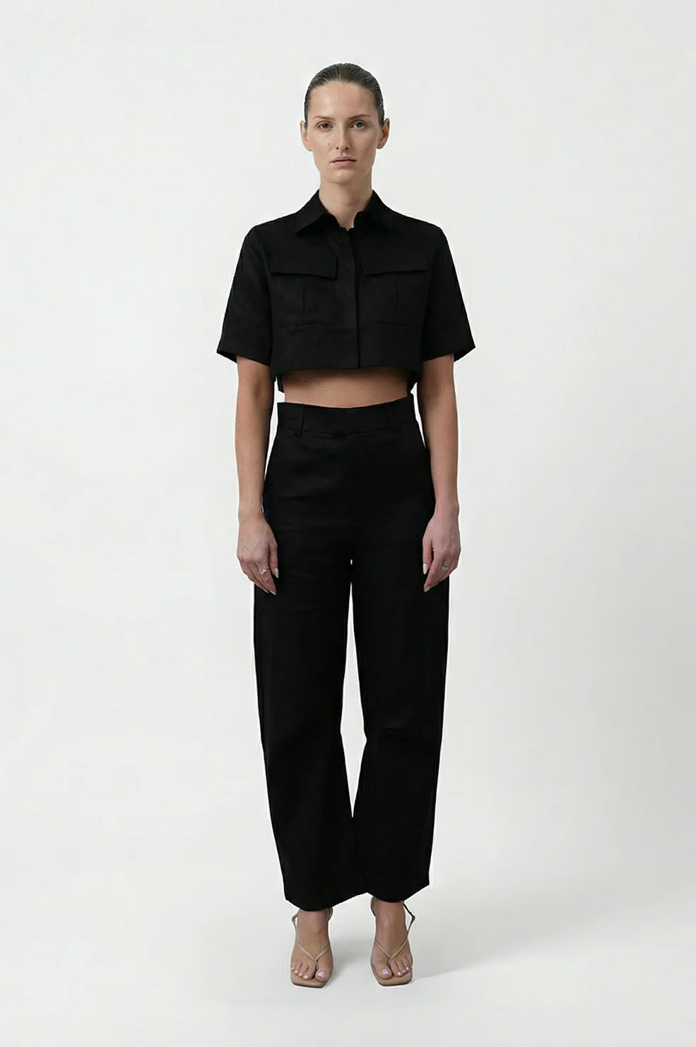 Valeria Cargo Crop - Black Tops parentezi