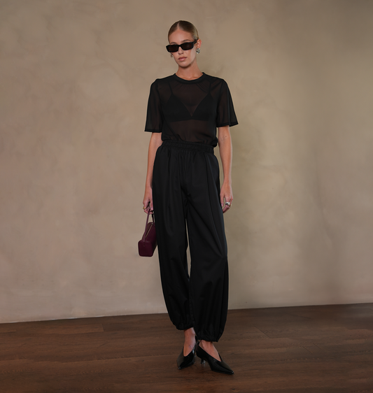 Naomi Tee - Black