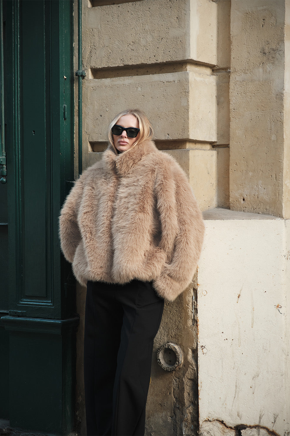 Jacqueline Faux Fur Coat - Taupe Blazer Parentezi