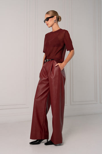 Naomi Tee - Burgundy Tops Parentezi