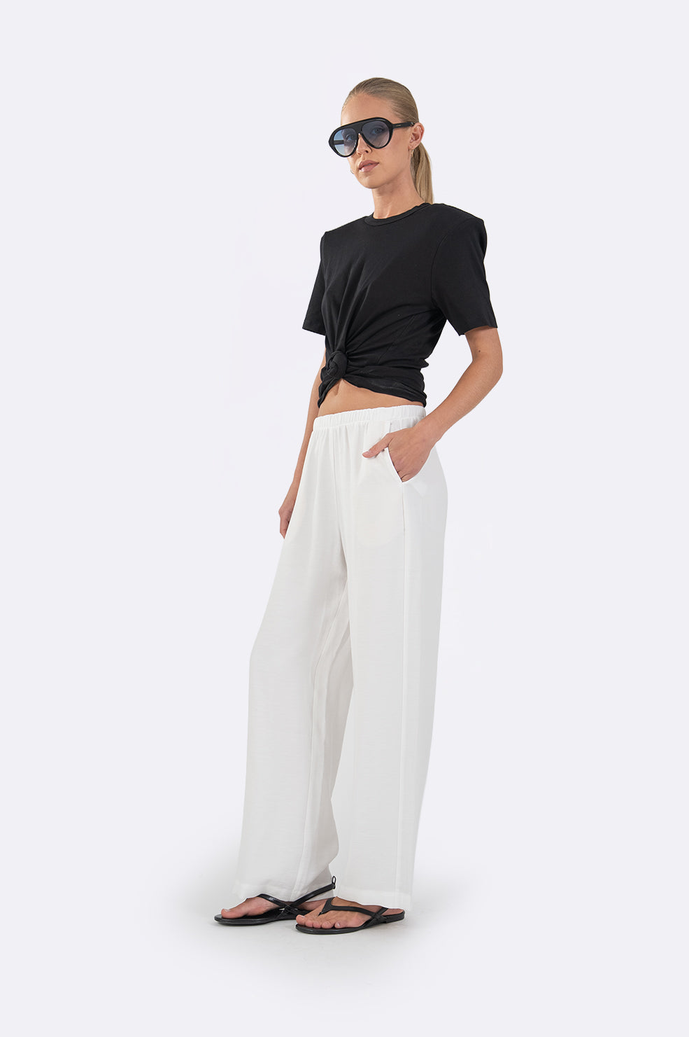May Tee - Black Tops Parentezi