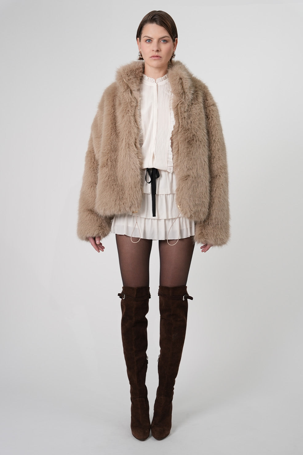 Jacqueline Faux Fur Coat - Taupe Blazer Parentezi