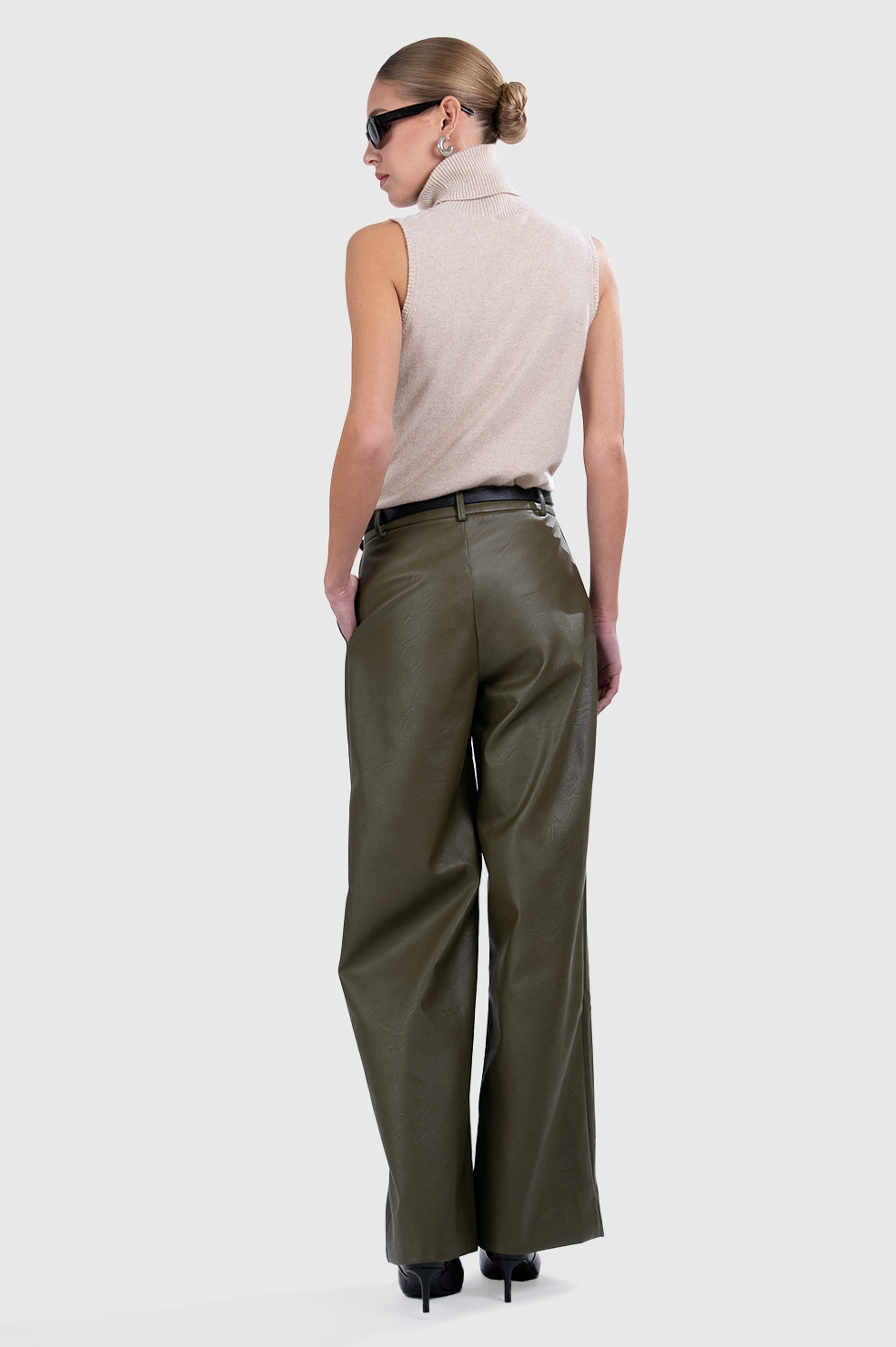 Milo Faux Leather Pant - Olive BOTTOMS Parentezi