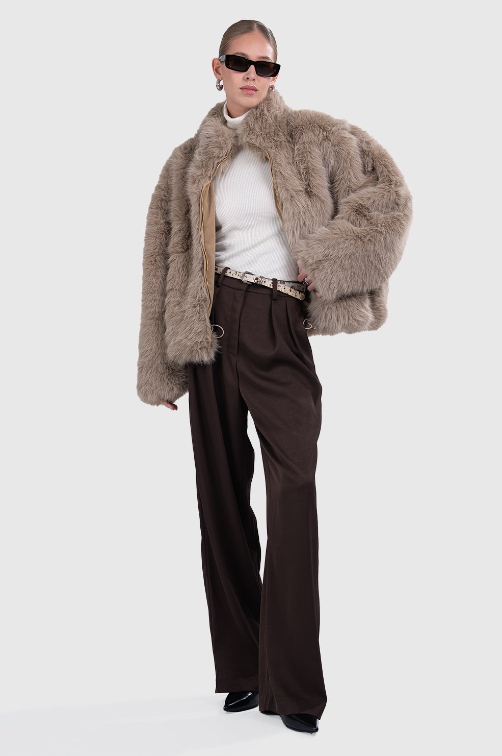 Jacqueline Faux Fur Coat - Taupe Blazer Parentezi