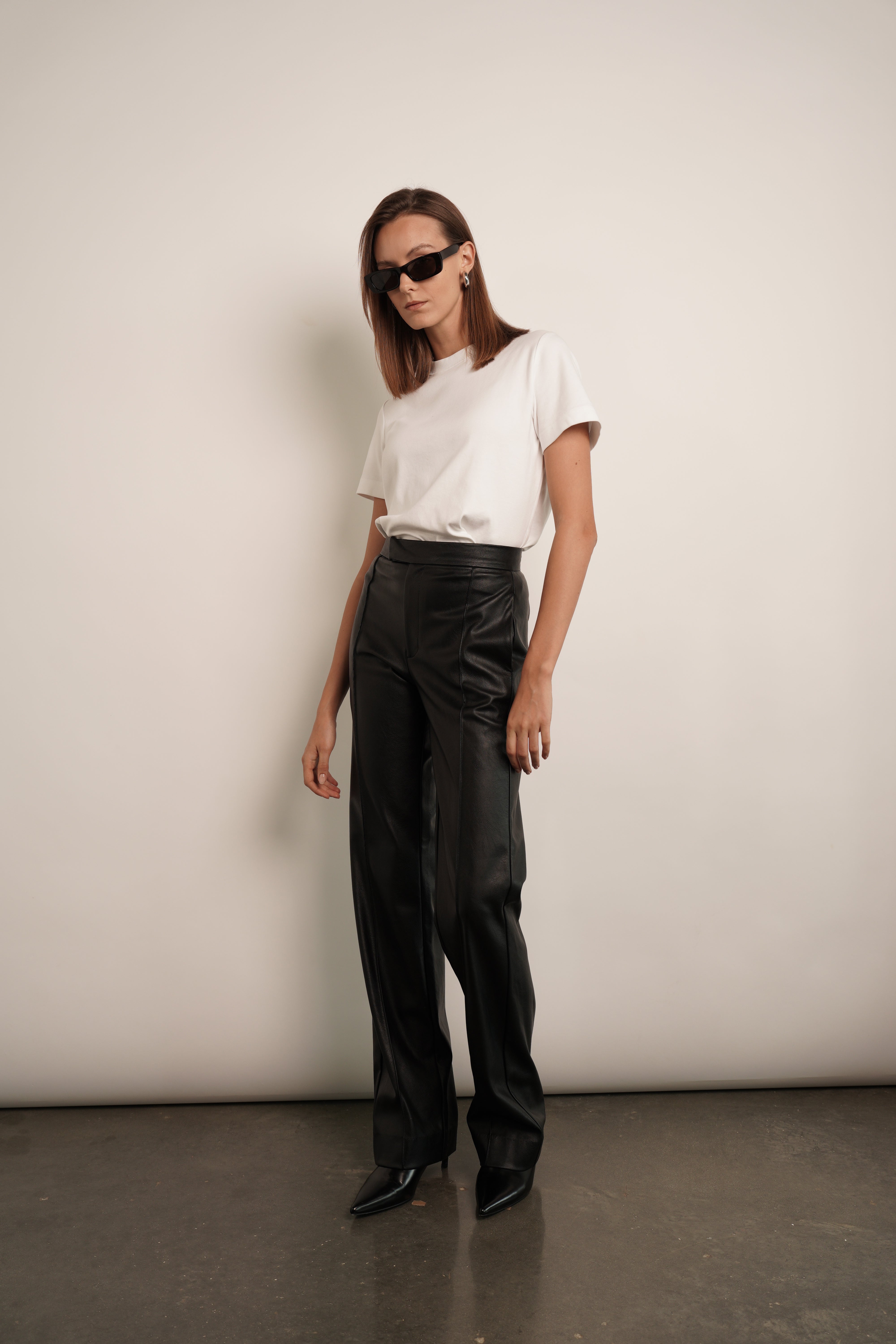 New Zara Womens Size Large Faux Leather Pants Slash Pockets Mid Rise Black  | Faux leather pants, Leather pants, Women