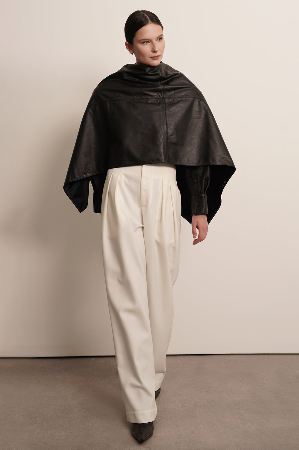 Leather Cape Scarf Parentezi