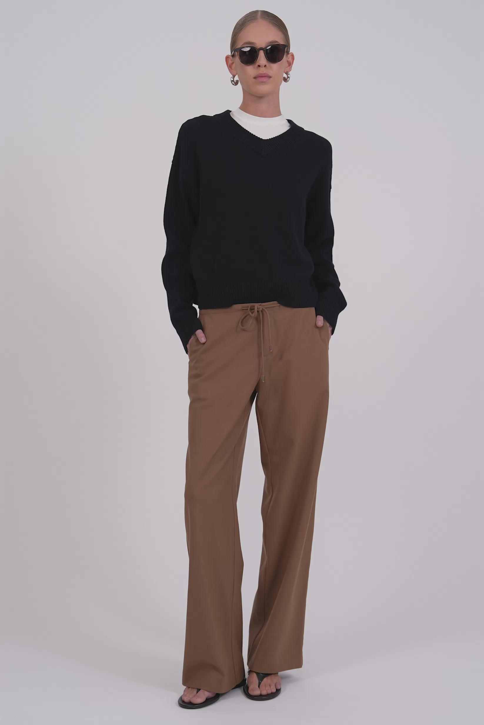 Sora Sweater - Black Tops Parentezi