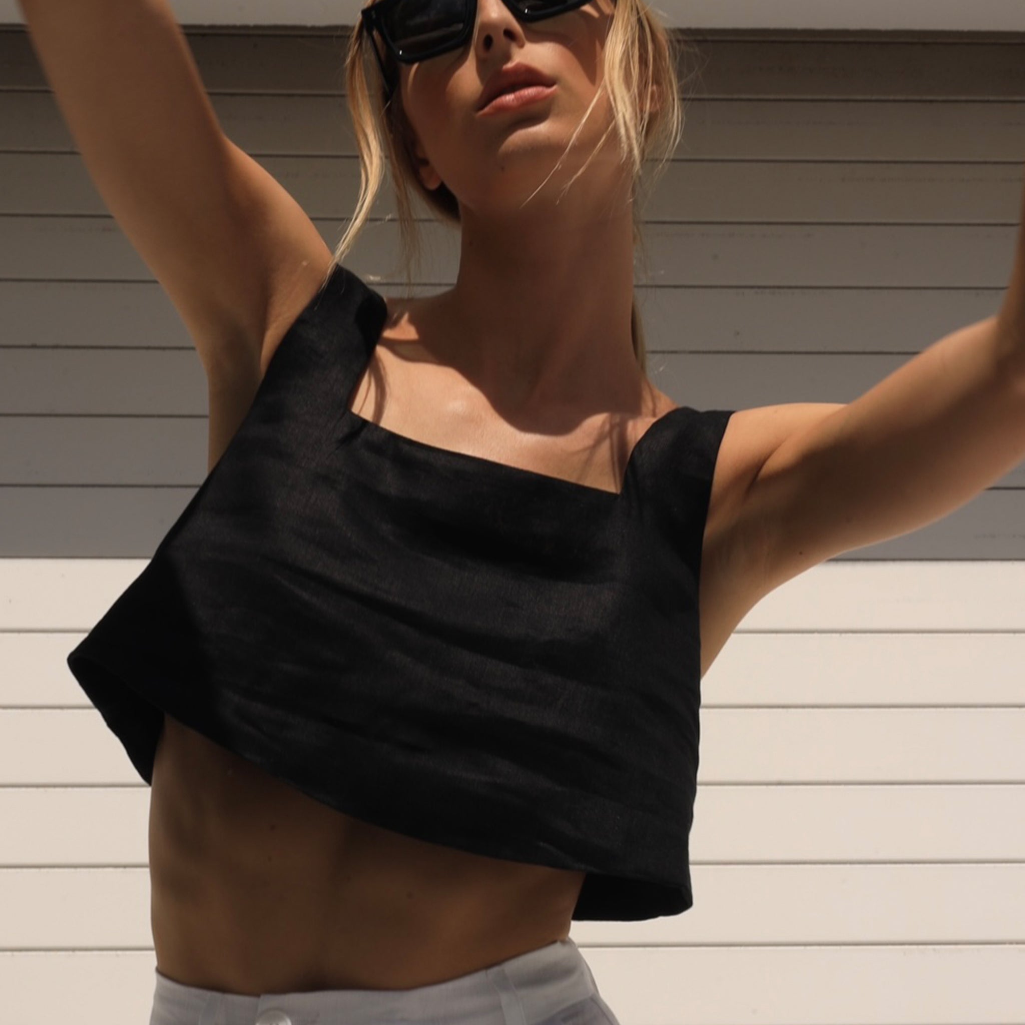 LINEN CROP TOP - BLACK